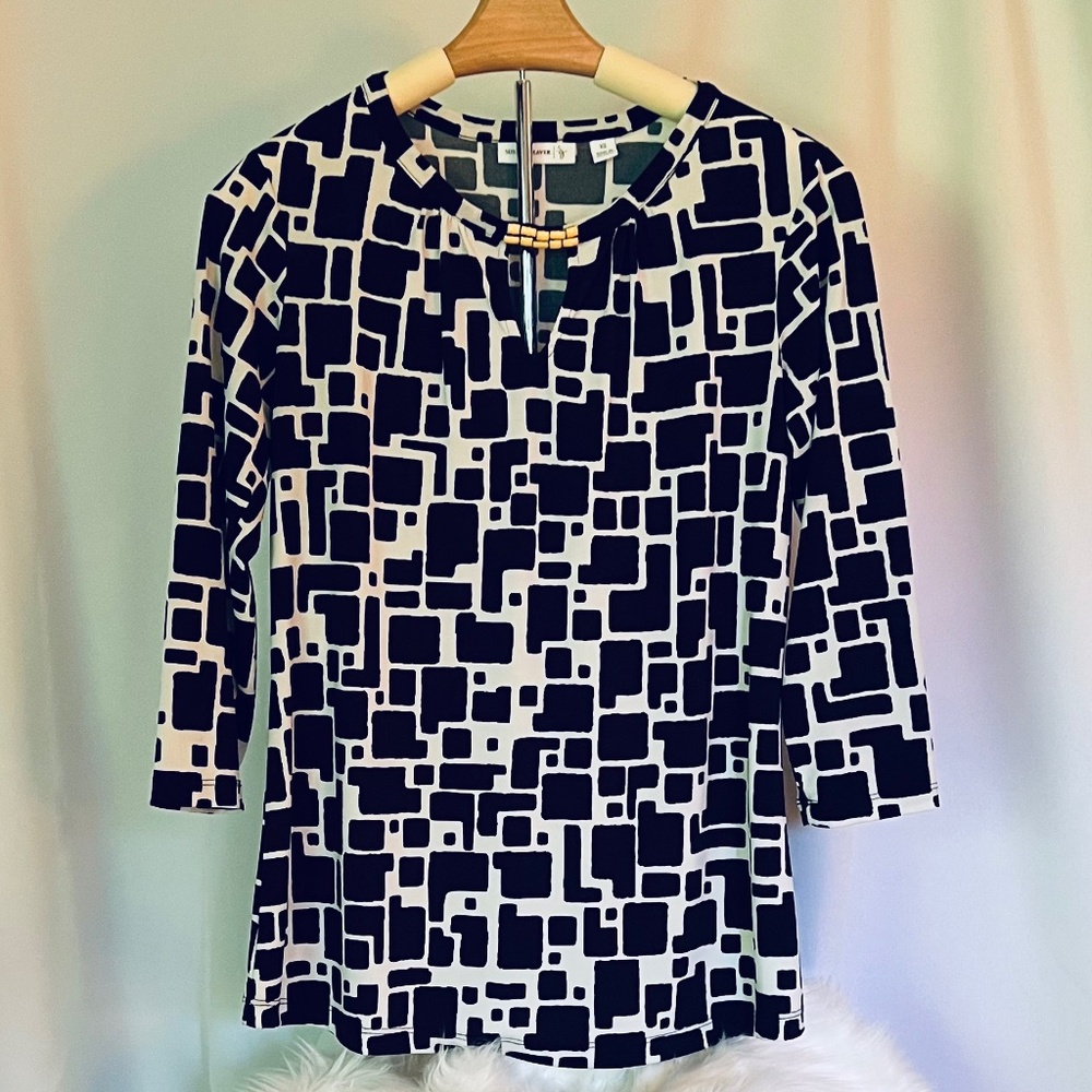 Susan Graver Geometric Print Top - Black/Ivory - NEW